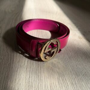 Gucci Fuchsia Leather Belt with Gold Emblem